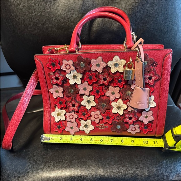 Coach Red floral appliqué Handbag - Picture 2 of 14